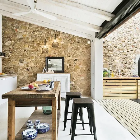 Holiday home Home Deco Marenya House Costa Brava